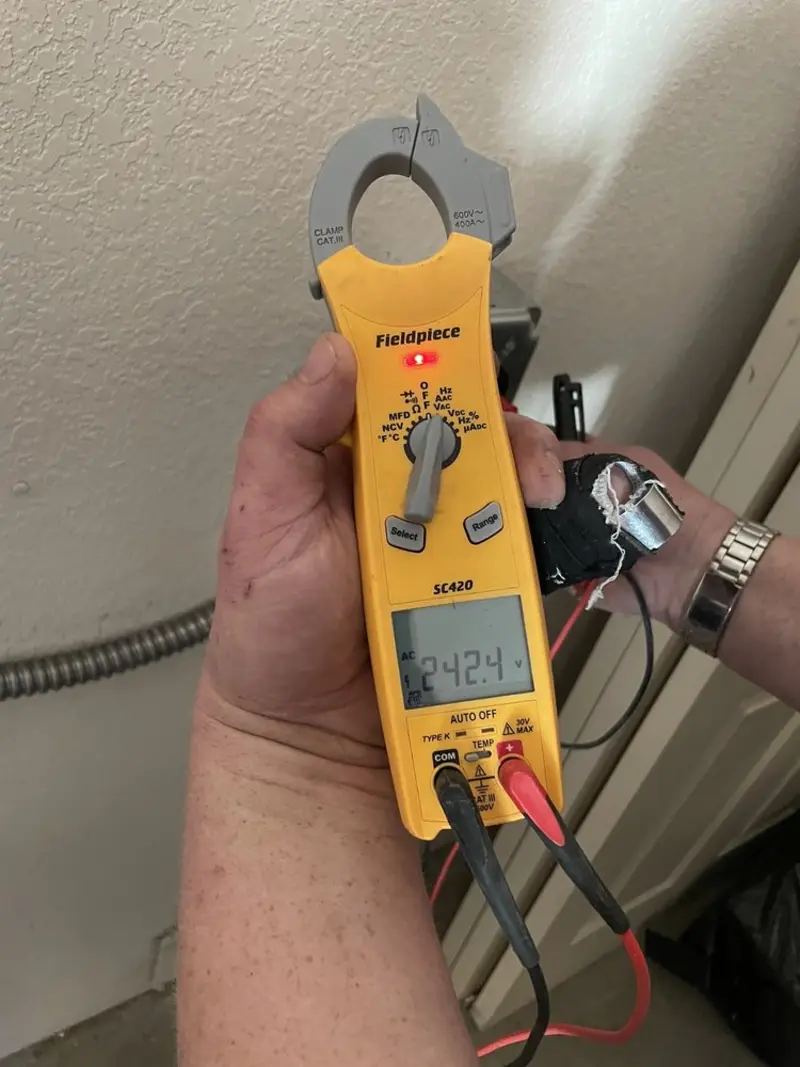 Voltage testing with clamp meter during Aluminum Wiring Replacement in Ventnor City